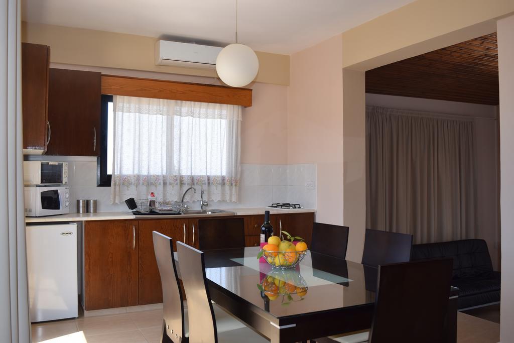 Anna Hotel Apartments Kissonerga Exterior foto