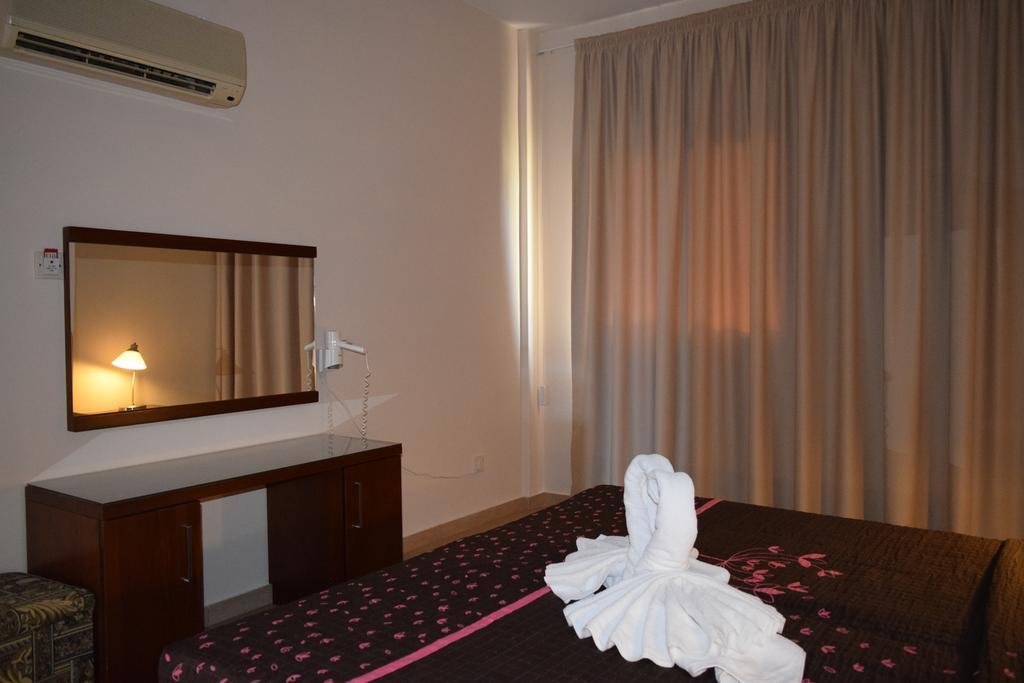 Anna Hotel Apartments Kissonerga Exterior foto